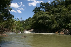 Cardstone weir